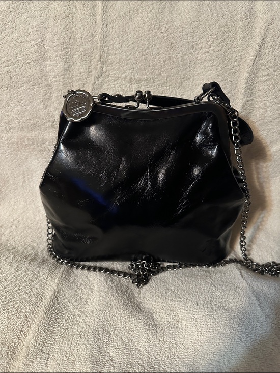 Patricia Nash Handbags - Patricia Nash Black Patent Leather Chain Shoulder Bag